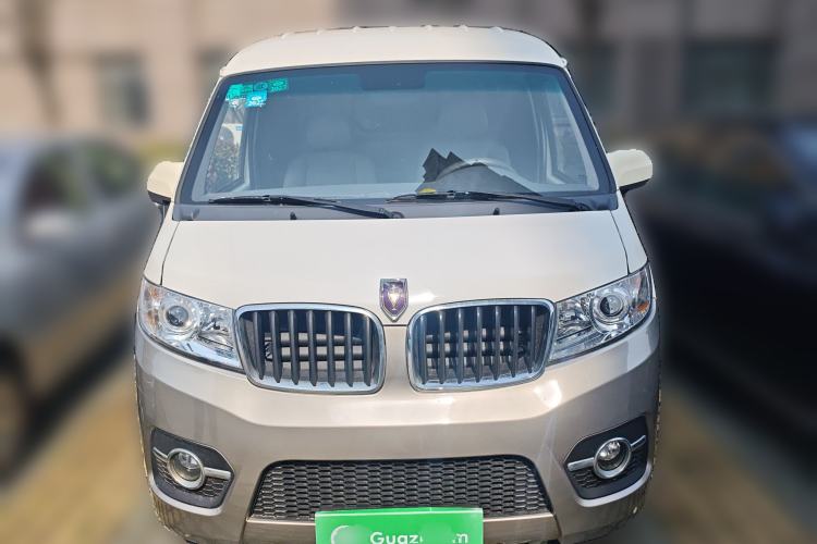 Used Jinbei Hiace X30 2021 1.5L Wealthy Single-Steaming Air-Conditioned Van China VI Standard SWC15M Front