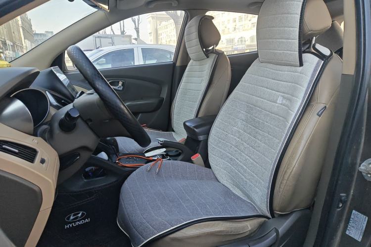 Used Hyundai ix35 2010 2.0L Automatic Two-Wheel Drive Elite Edition GLS
