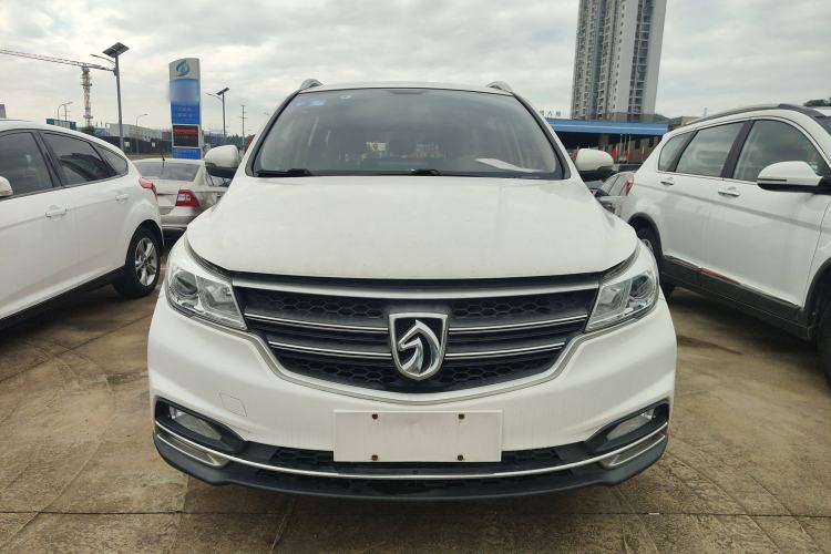 Used Baojun 730 2019 1.5T CVT Fashion Model 7 Seats China V Emission Standard
