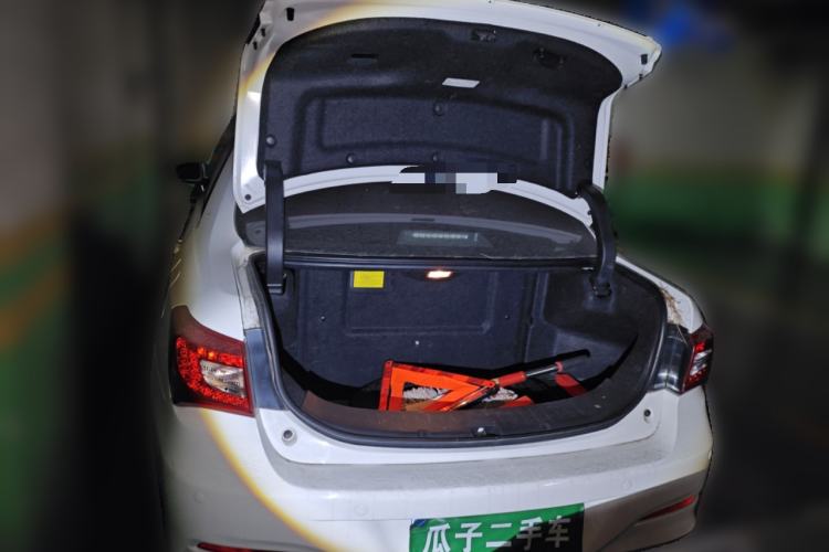 Used BYD Qin New Energy 2015 1.5T Dual-Crown Flagship Plus Edition
