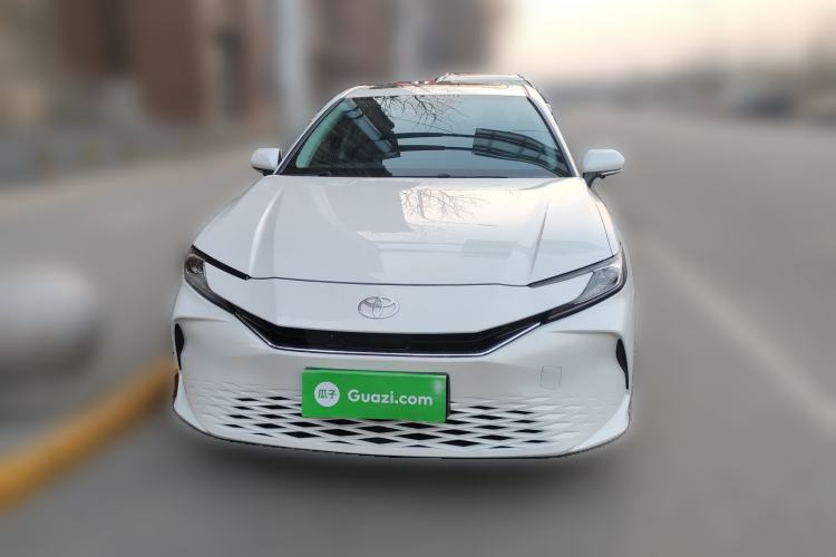 Used Toyota Camry 2024 Dual-Motor 2.0 HGVP Luxury Edition