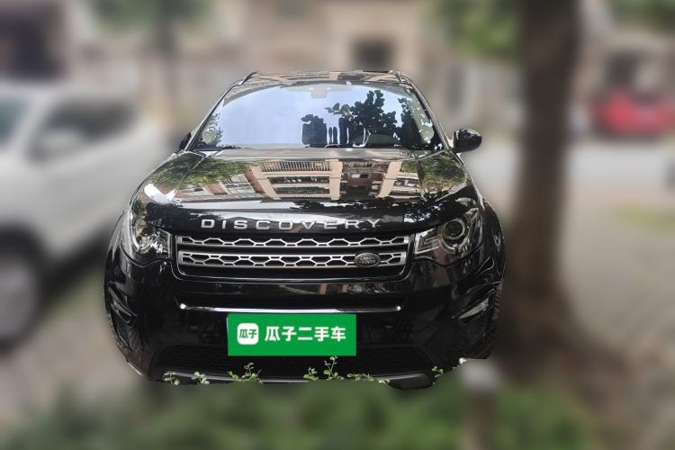 Used Land Rover Discovery Sport 2019 240 PS SE Version China VI Standard Front