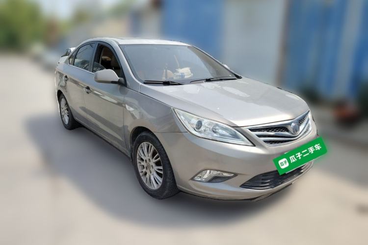 Used CHANGAN Eado 2012 1.6L Manual Luxury Model China IV Standard Front Right 45 Deg