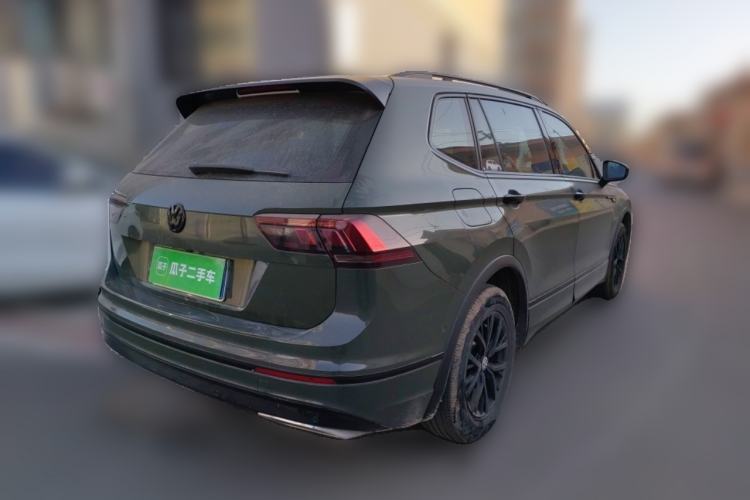 Used Volkswagen Tiguan L 2018 330TSI Automatic Two-Wheel Drive Luxury Edition Rear Right 45 Deg