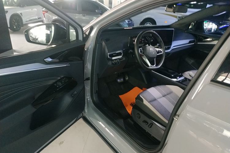 Used Volkswagen ID.4 CROZZ 2022 Pure Edition Limited Edition Driver Seat