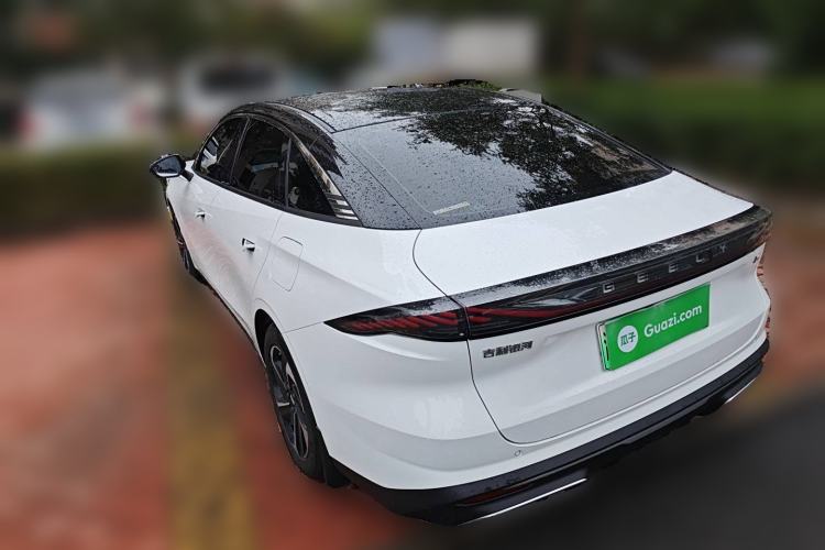 Used Geely Galaxy L6 2024 125km PLUS Dragon Edition
