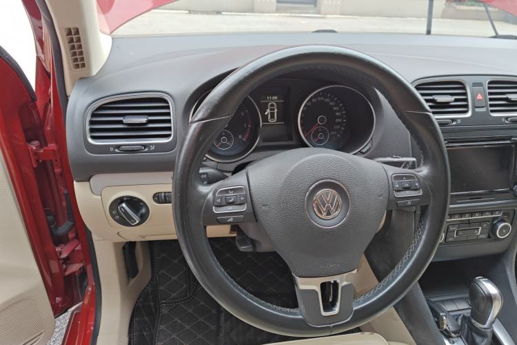 Used Volkswagen Golf 2012 1.4TSI Automatic Luxury Edition
