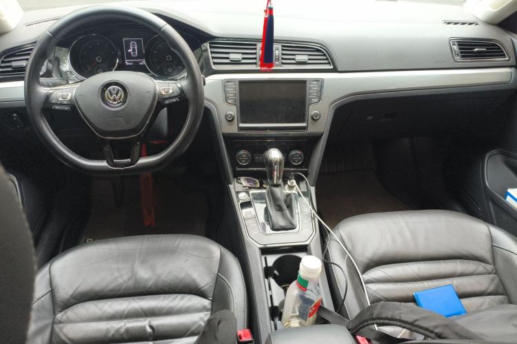 Used Volkswagen Lamando 2017 280TSI DSG Comfort Edition Center Console