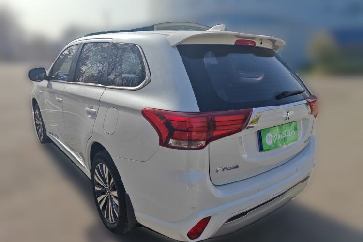 Used Mitsubishi Outlander 2021 Revised Version 2.0L Two-Wheel Drive Comfort Edition 5 Seats