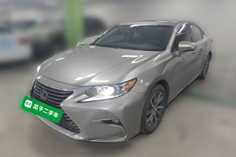 Used Lexus ES 2015 300h Comfort Edition