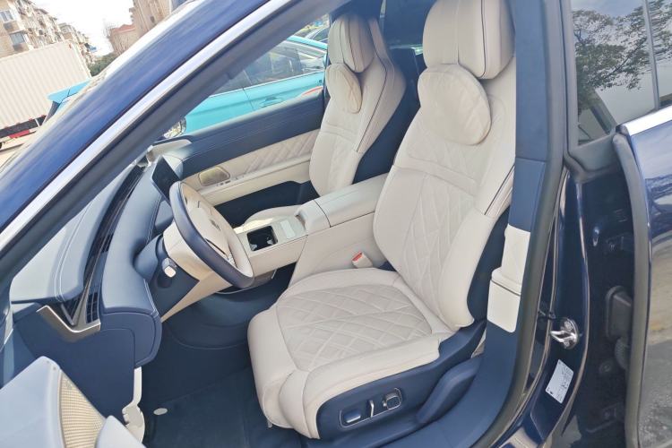 Used Nio ET9 2025 100kWh Signature Edition
