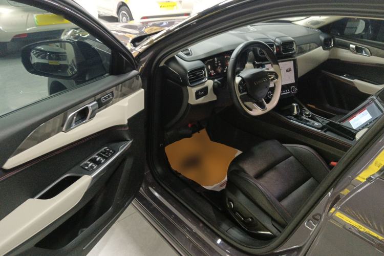 Used Lynk & Co 02 2022 2.0T DCT Shine Pro
