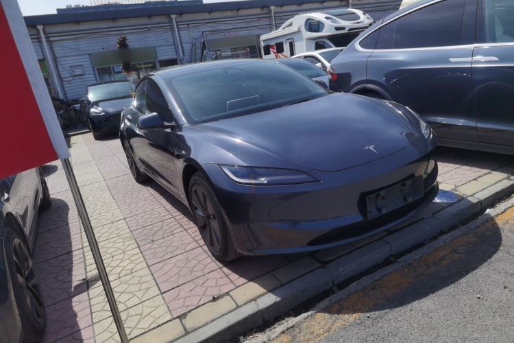 Used Tesla Model 3 2025 Rear-Wheel-Drive Version