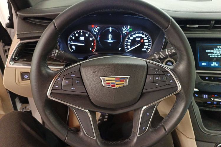 Used Cadillac XT5 2018 25T Luxury Model