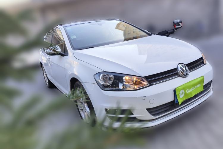 Used Volkswagen Golf 2014 1.4TSI Automatic Luxury Model Exterior 2