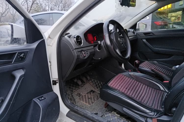 Used Volkswagen Jetta 2017 1.4L Manual Fashion Edition