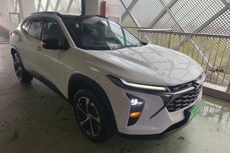 Used Chevrolet Seeker 2022 1.5T CVT RS Bee Wave Edition Front Right 45 Deg