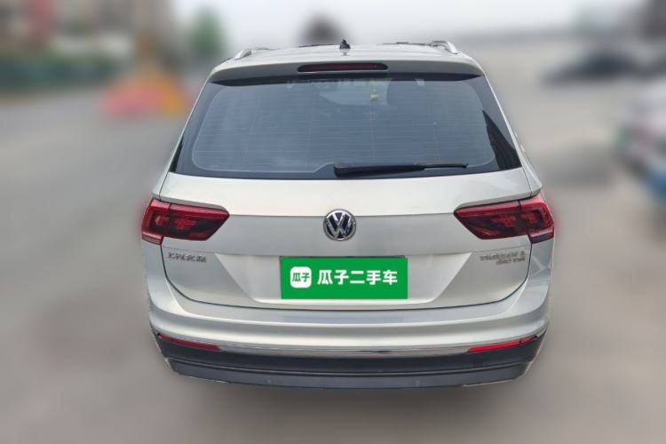 Used Volkswagen Tiguan L 2017 380TSI Automatic All-Wheel-Drive Luxury Edition Rear