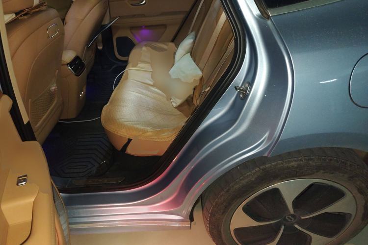 Used Hima AITO M5 2023 All-Electric Rear-Drive Standard Edition Left Rear Seat