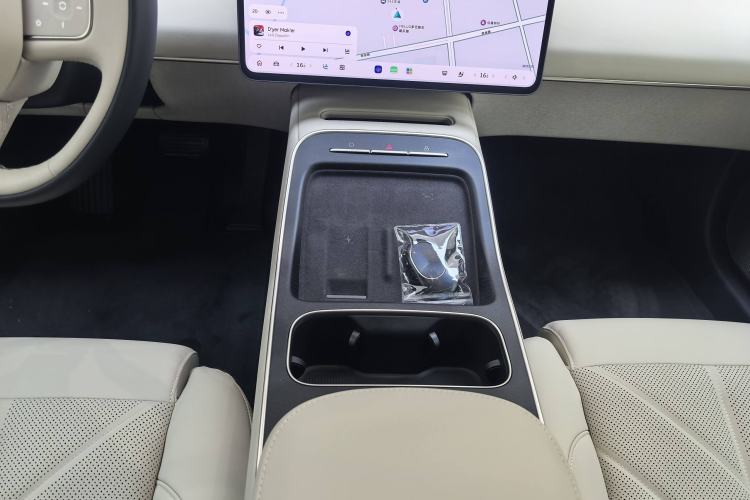 Used Nio ET5T 2025 75 kWh Touring Interior 3