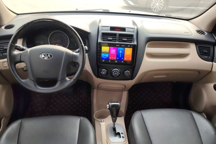 Used Kia Sportage 2013 2.0L Automatic Two-Wheel Drive GL Trim Center Console