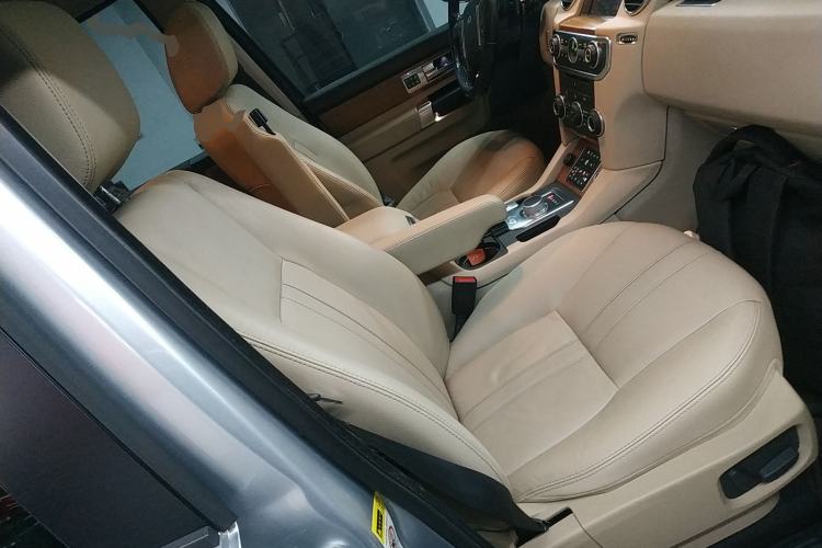 Used Land Rover Discovery 2016 4th Generation 3.0 V6 SC SE
