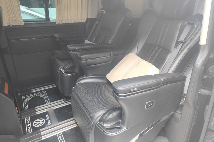 Used Volkswagen Multivan 2018 2.0 TSI 4x4 Prestige Edition 7-Seater Left Rear Seat