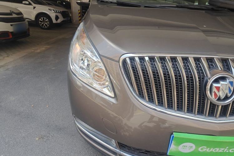 Used Buick GL8 2014 2.4L CT Luxury Business Comfort Edition
