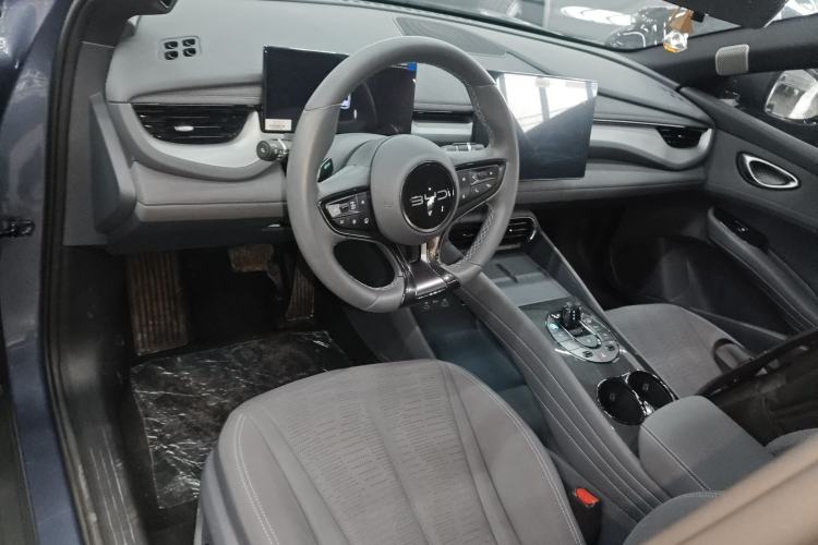 Used BYD Seal 06GT 2025 Intelligent Driving Version 505 Wave Edition Center Console