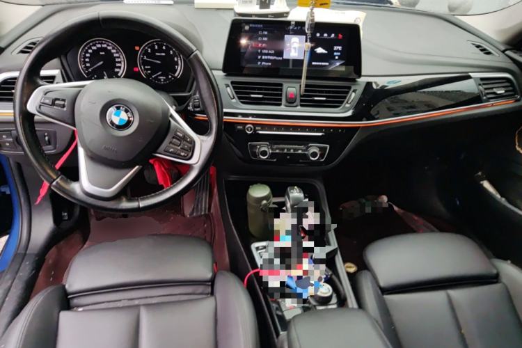 Used BMW 1 Series 2018 118i Sport Edition Center Console