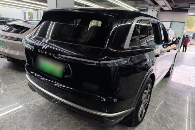 Used ONVO Luxeed L90 2025 Model—Max Six-Seater Version
