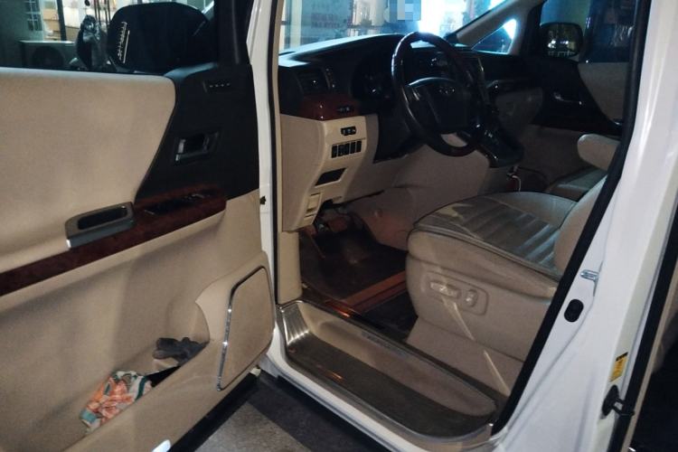 Used Toyota Alphard 2011 3.5L Luxury Edition