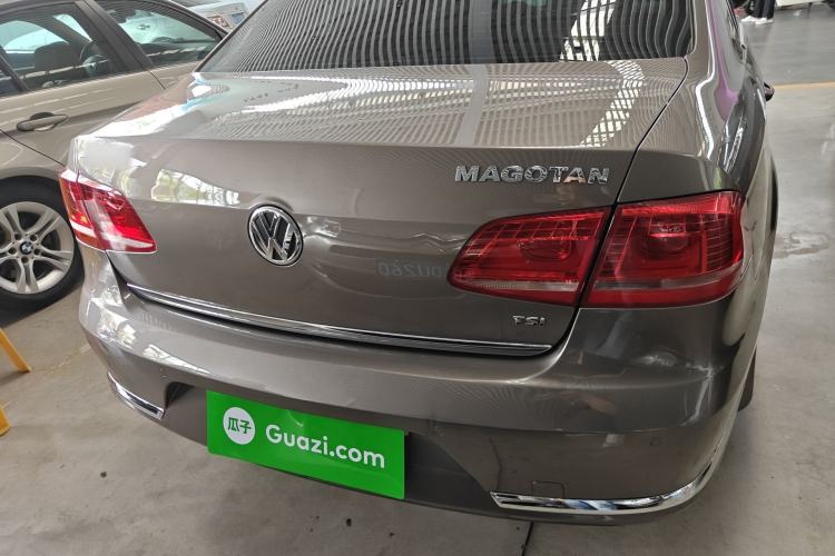 Used Volkswagen Magotan 2013 2.0 TSI Prestige Model Rear