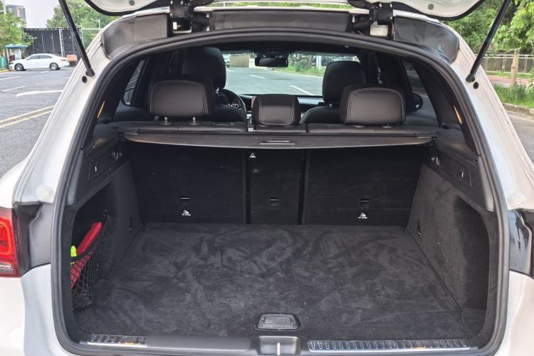 Used Mercedes-Benz GLC 2020 GLC 300 L 4MATIC Dynamic Edition Trunk