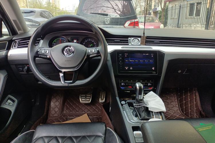 Used Volkswagen Magotan GTE Plug-in Hybrid 2020 GTE Luxury Model Center Console