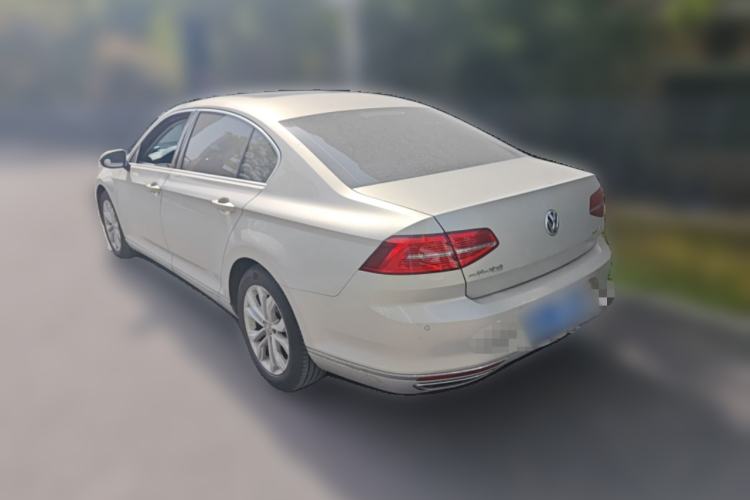 Used Volkswagen Magotan 2018 Facelift 330TSI DSG Luxury Model Rear Left 45 Deg