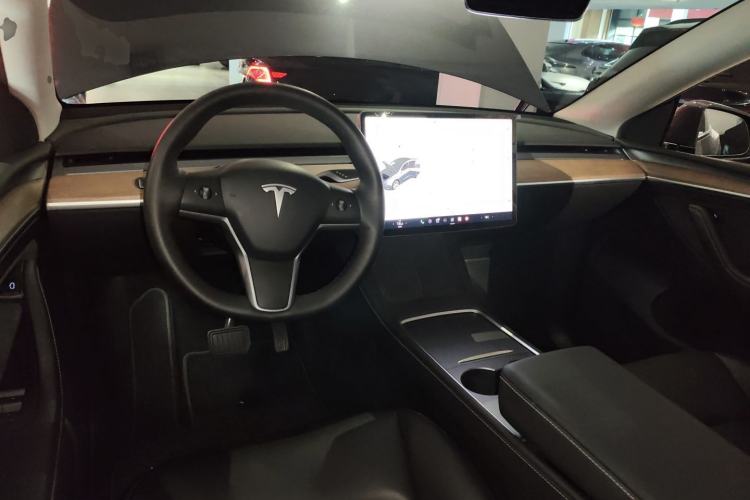 Used Tesla Model Y 2021 Standard Range Rear-Wheel Drive Version