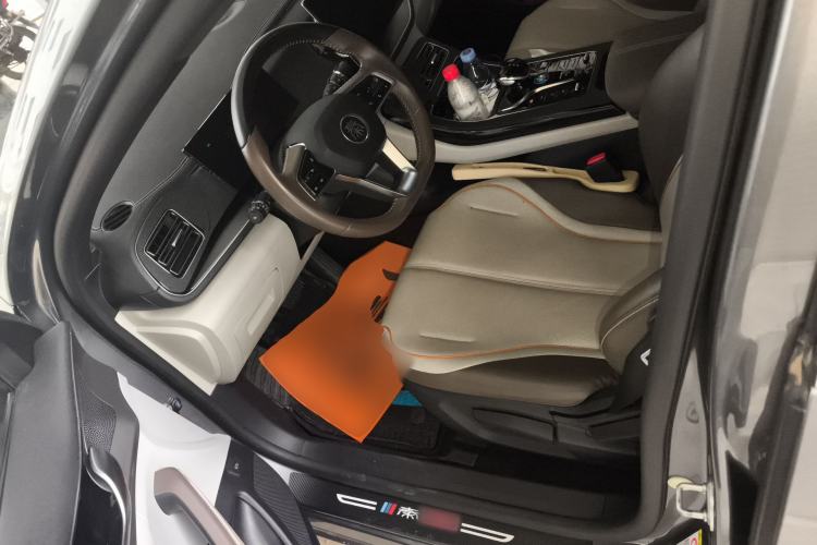 Used BYD Qin PLUS 2023 Champion Edition DM-i 120KM Leading Model
