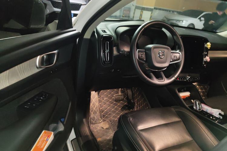 Used Volvo XC40 2022 T4 Four-Wheel Drive Smart & Luxurious Edition