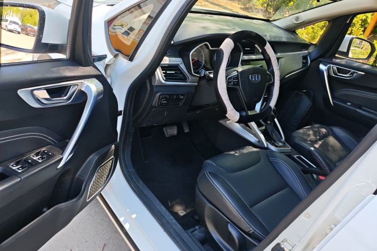 Used Geely Auto Vision X3 2017 1.5L Automatic Luxury Model Driver Seat