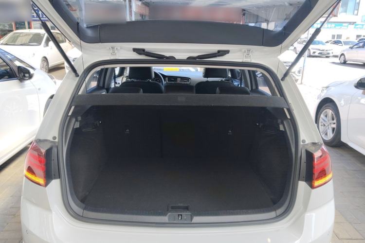 Used Volkswagen Golf 2020 Zhiai Edition 280TSI DSG Comfort Model Trunk