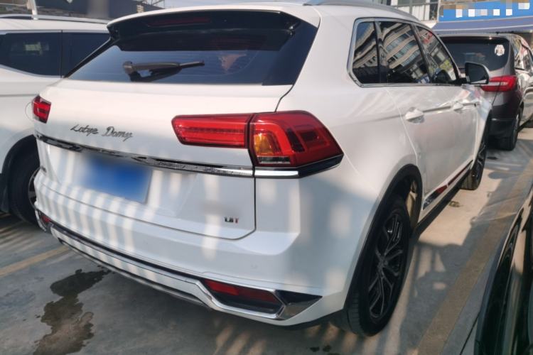 Used Zotye Domy X7 2017 1.8T Manual Luxury Model