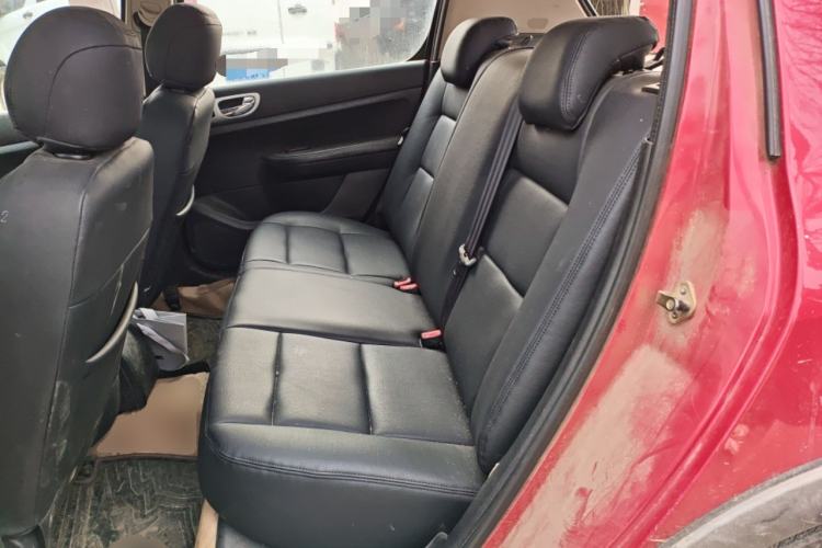 Used Peugeot 307 2013 1.6L Manual CROSS
