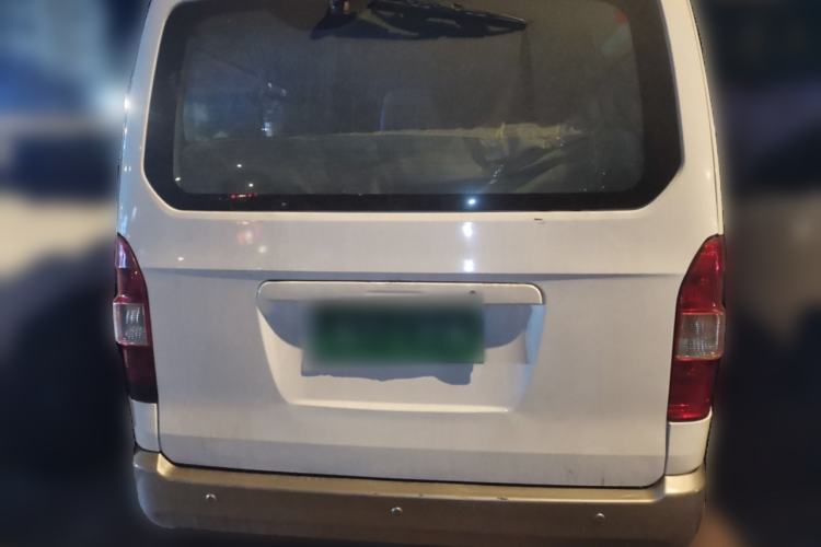 Used Jinbei Hiace 2016 2.0L Luxury Version V19 Rear