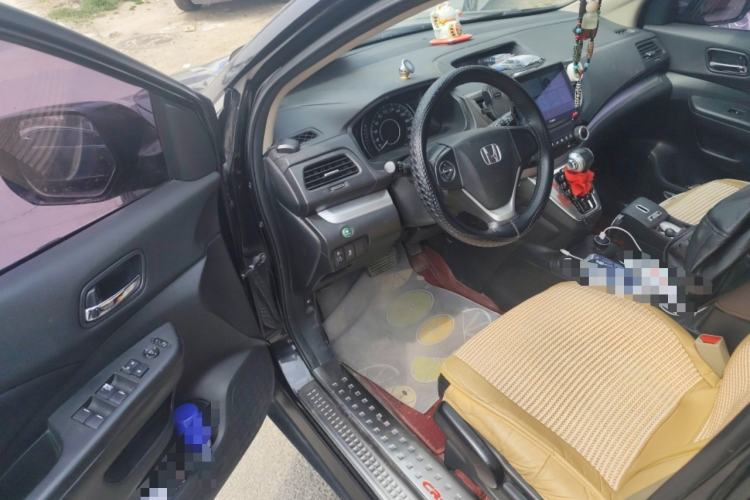 Used Honda CR-V 2016 2.0L two-wheel drive Urban Edition Driver Seat