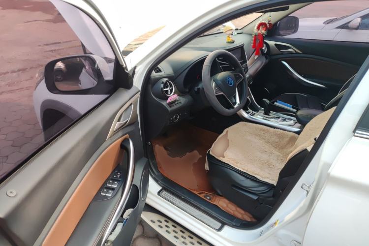 Used BYD Song New Energy 2017 Song DM 1.5TID All-Wheel Drive Luxury Model Driver Seat