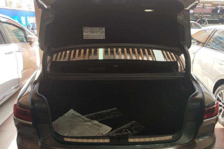 Used Lexus LS 2020 500h Luxury Edition China VI Standard
