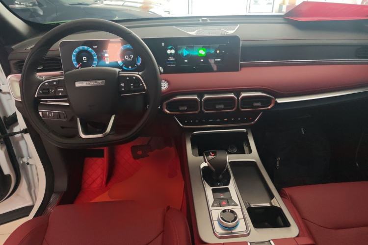 Used JETOUR X70 PLUS 2023 1.5T DCT Ziqiang PRO 5-Seater
