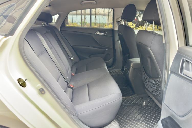 Used Hyundai Mistra 2014 1.8L Manual Comfort GL Model
