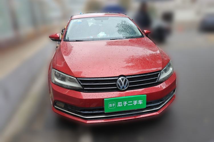 Used Volkswagen Sagitar 2015 230TSI Automatic Comfort Version
